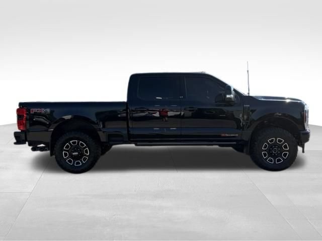 Used 2026 Ford F350 Platinum w/ FX4 Off-Road Package AWD/4WD image 9