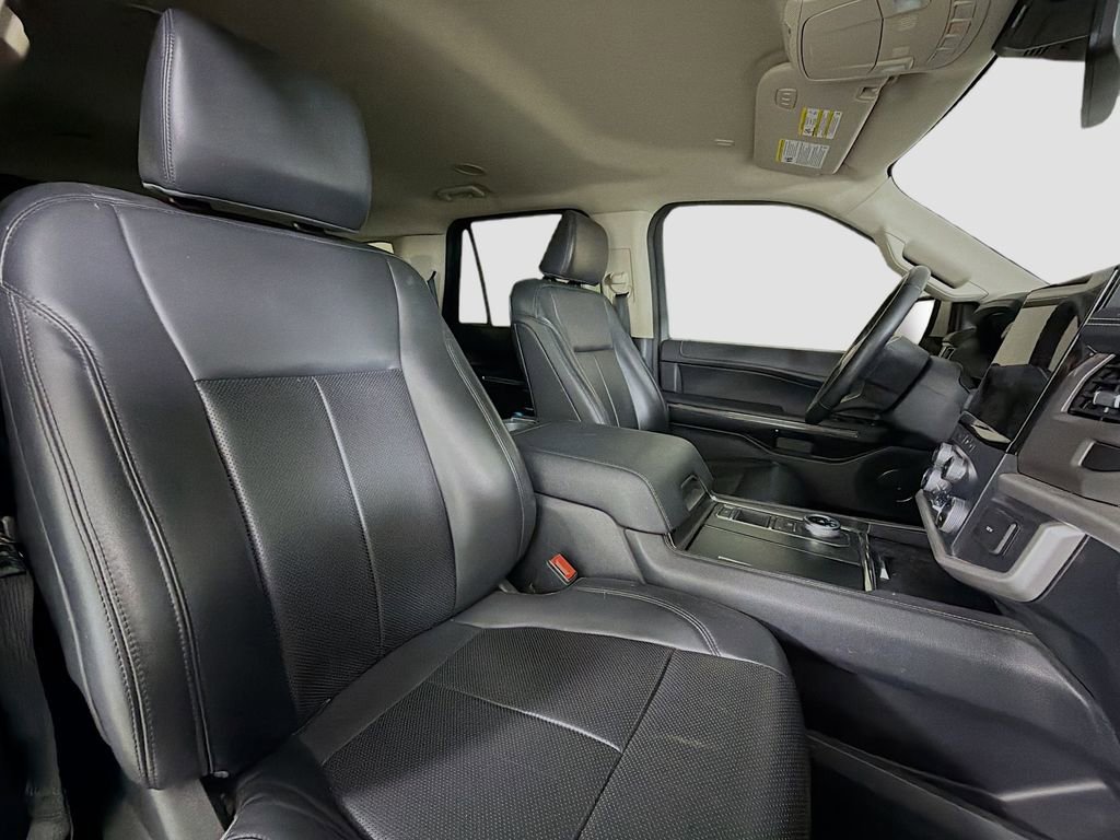 Used 2022 Ford Expedition XLT image 33