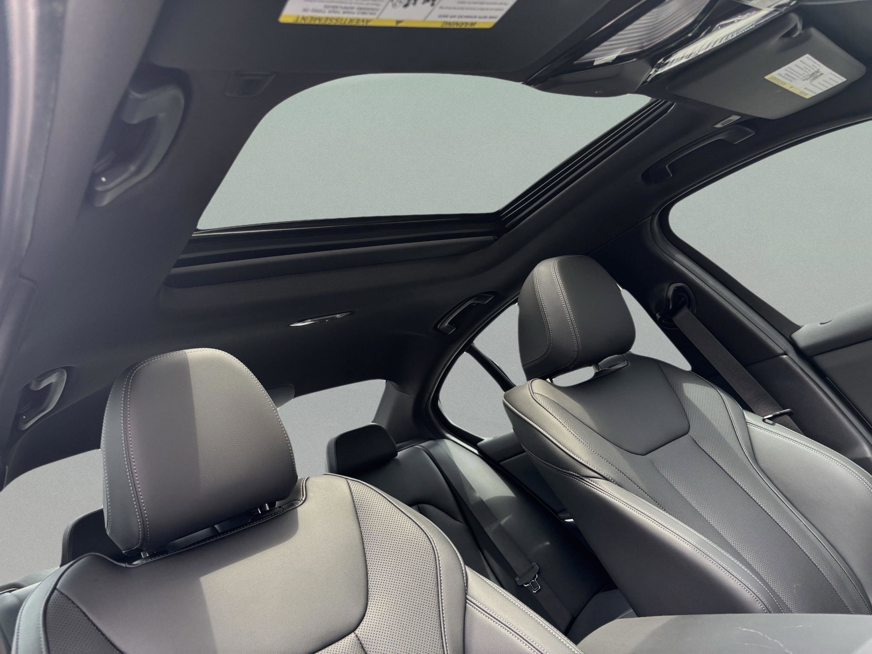 Used 2025 BMW 330i xDrive Sedan image 31