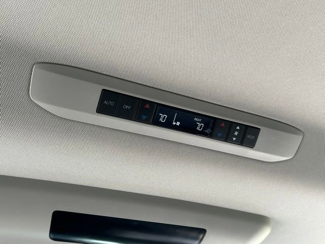 Used 2021 Toyota Sienna Limited AWD/4WD image 38