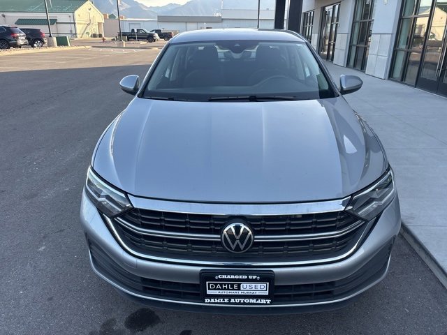 Used 2024 Volkswagen Jetta S image 2