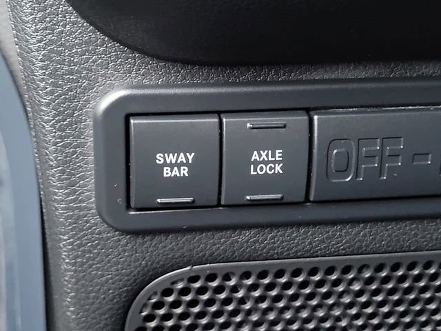 Used 2017 Jeep Wrangler Unlimited Rubicon image 12