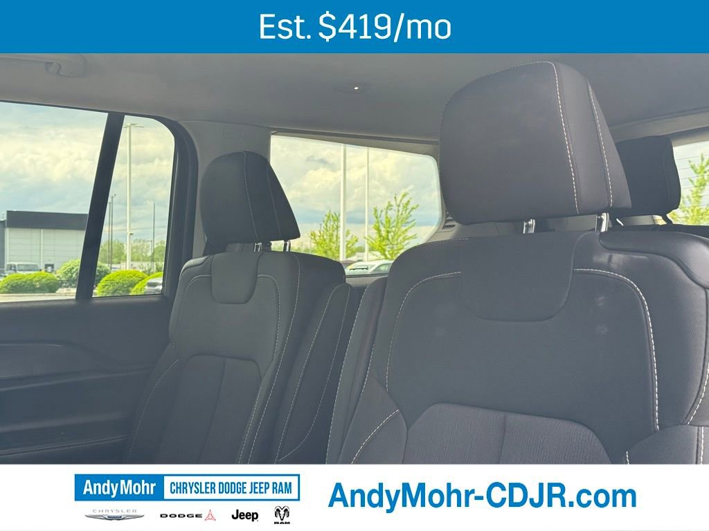 Used 2023 Jeep Grand Cherokee L Laredo w/ Luxury Tech Group I AWD/4WD image 28