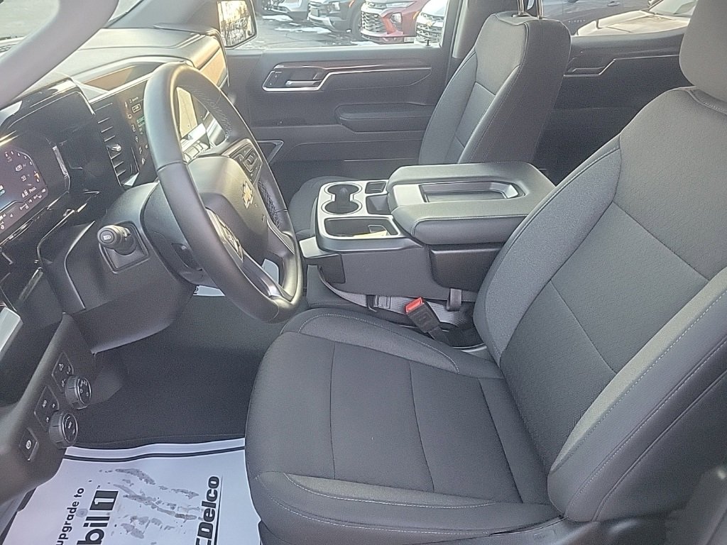 Certified 2025 Chevrolet Silverado 1500 LT image 24