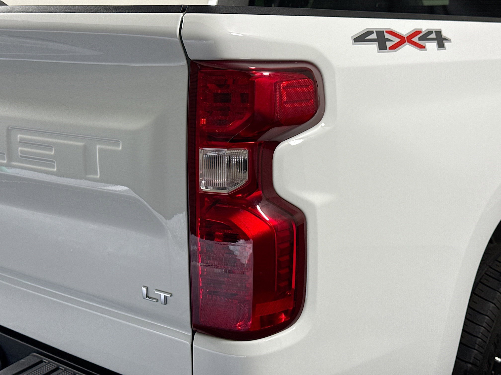 Used 2025 Chevrolet Silverado 1500 LT image 34