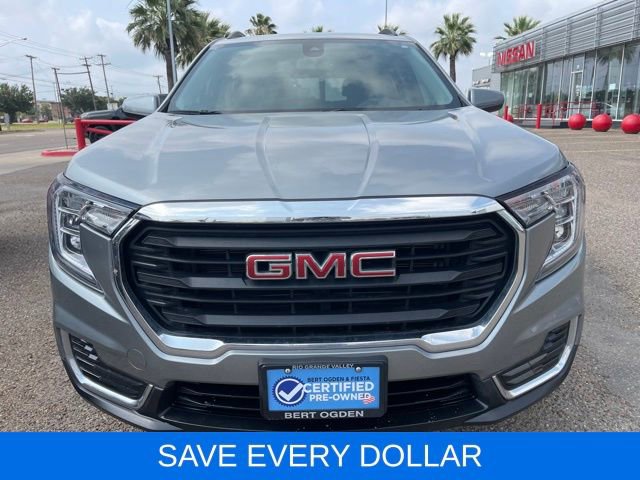 Used 2023 GMC Terrain SLE w/ Driver Convenience Package FWD image 2