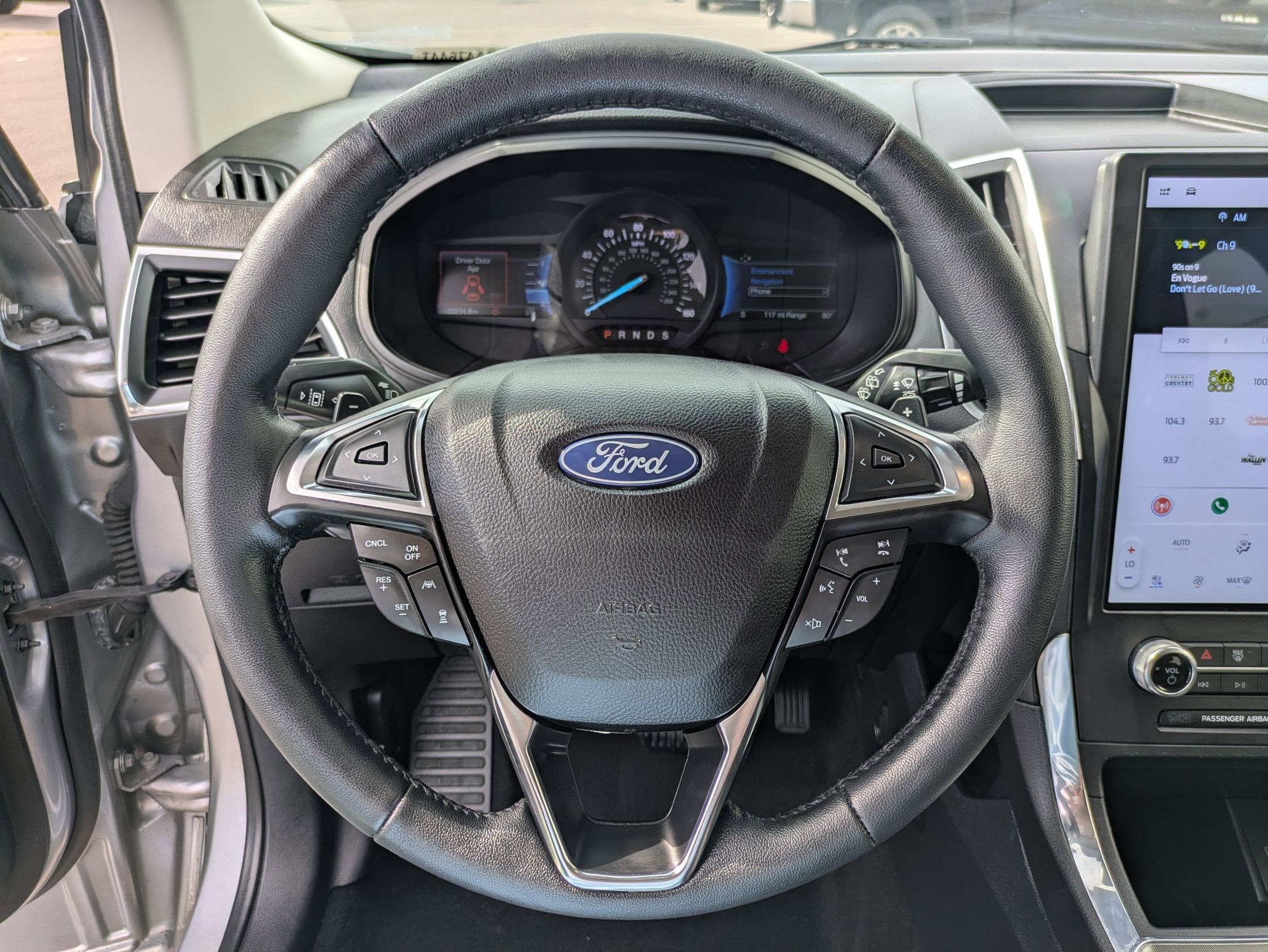 Used 2022 Ford Edge Titanium w/ Equipment Group 301A AWD/4WD image 19