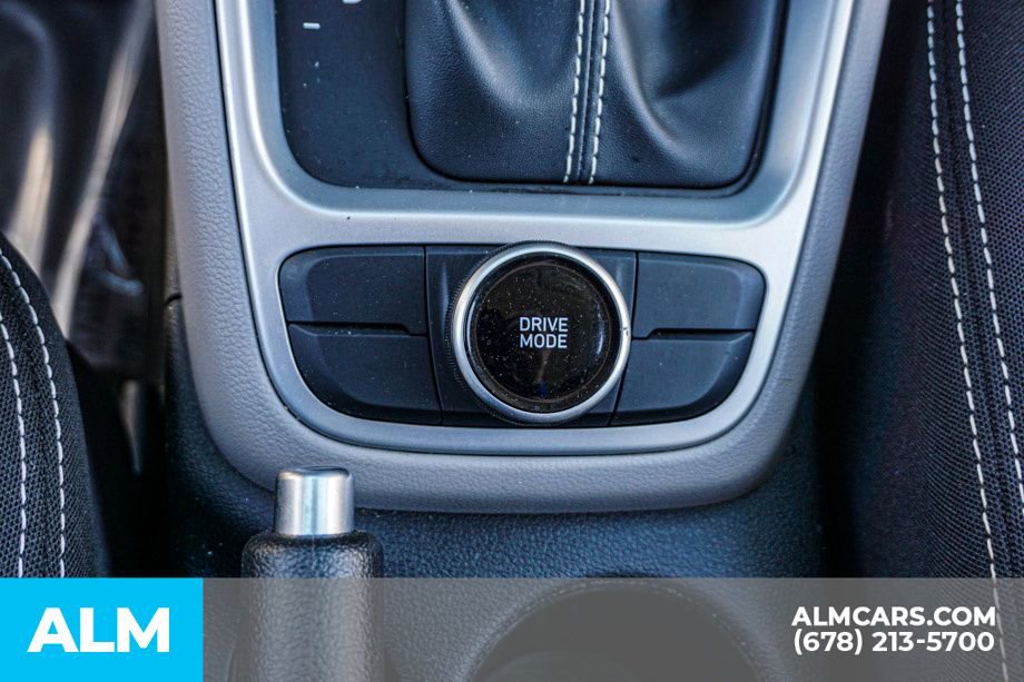 Used 2025 Hyundai Venue SEL image 43