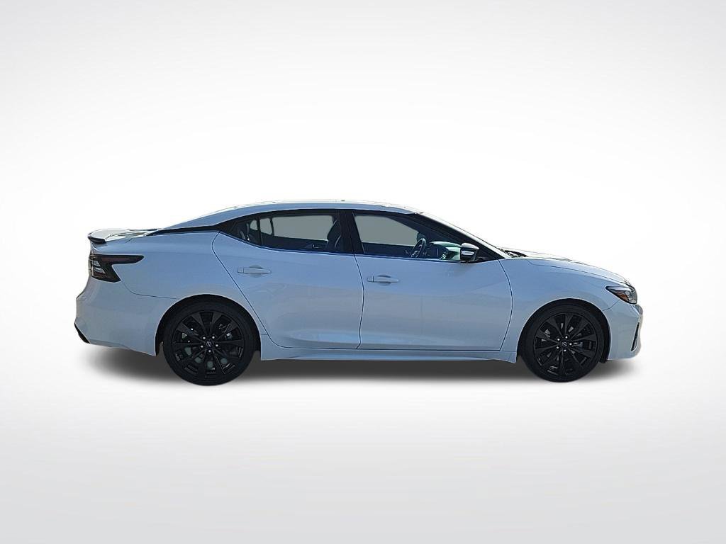Used 2023 Nissan Maxima SR w/ Sport Mat Group FWD image 5