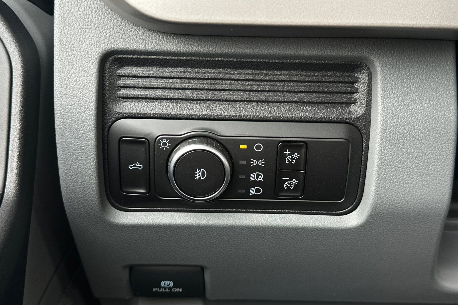 New 2026 Ford F250 XL w/ XL Chrome Package image 23