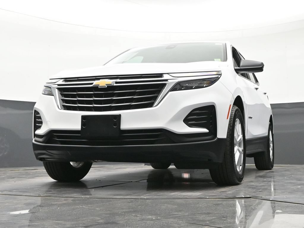 Used 2024 Chevrolet Equinox LS w/ LS Convenience Package FWD image 31