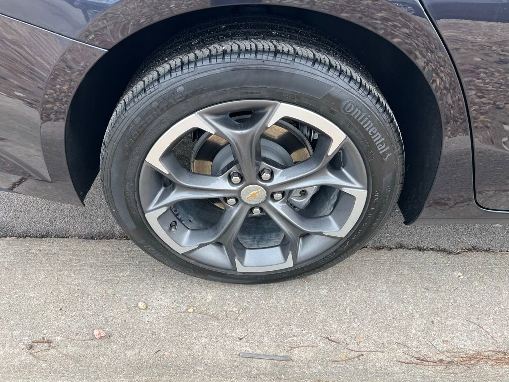 Used 2022 Chevrolet Malibu LT image 11