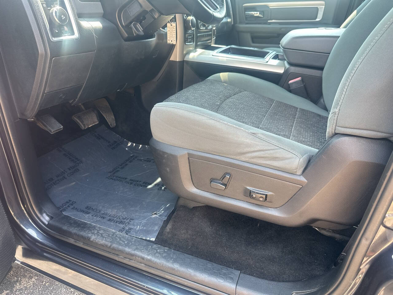 Used 2015 RAM 1500 Big Horn AWD/4WD image 24