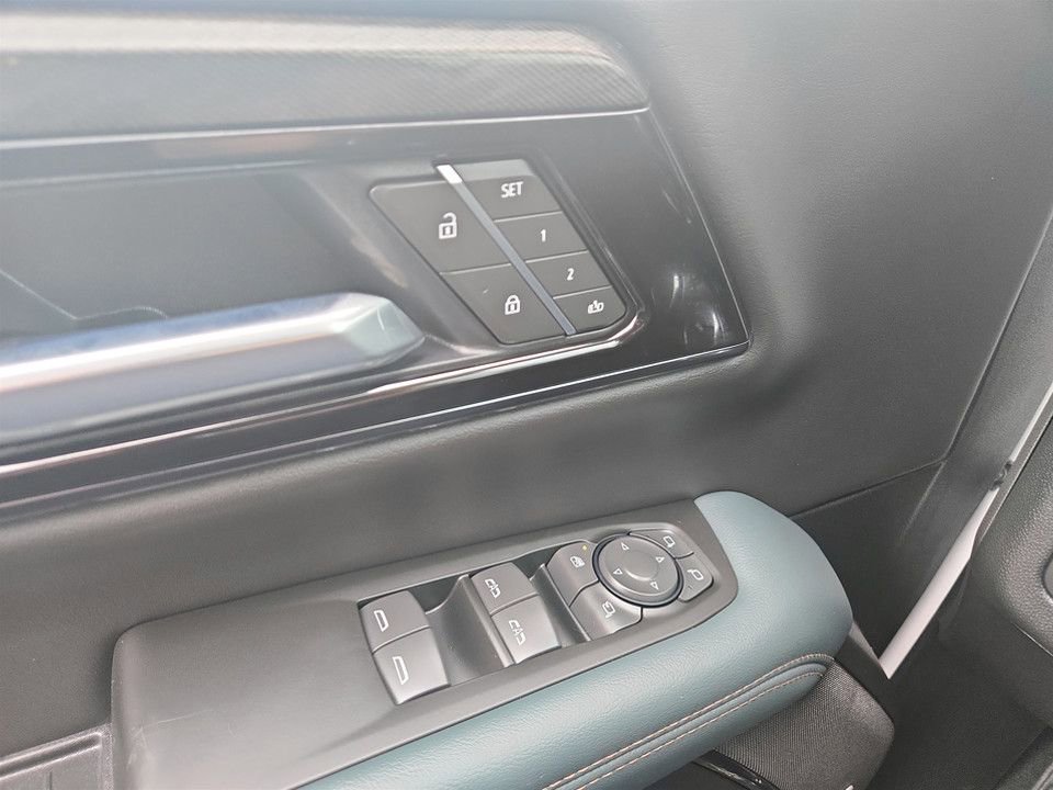 New 2026 GMC Yukon AT4 w/ AT4 Premium Plus Package image 21