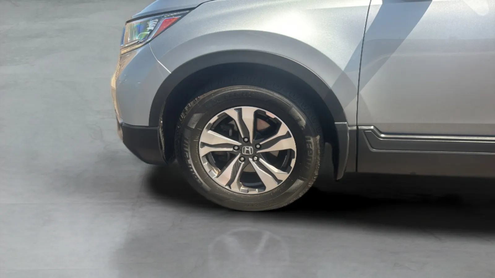 Used 2018 Honda CR-V LX image 24