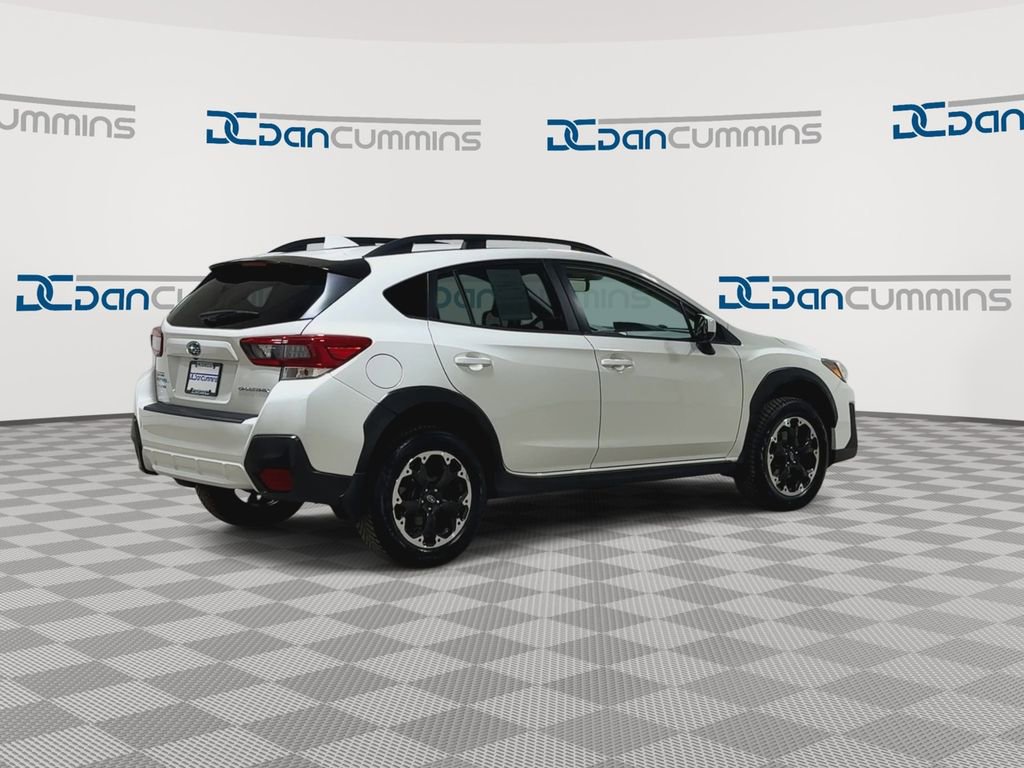 Used 2022 Subaru Crosstrek 2.0i Premium w/ Moonroof Package image 8