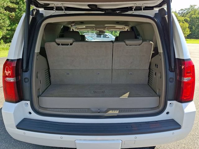 Used 2016 Chevrolet Tahoe LT w/ Luxury Package AWD/4WD image 28