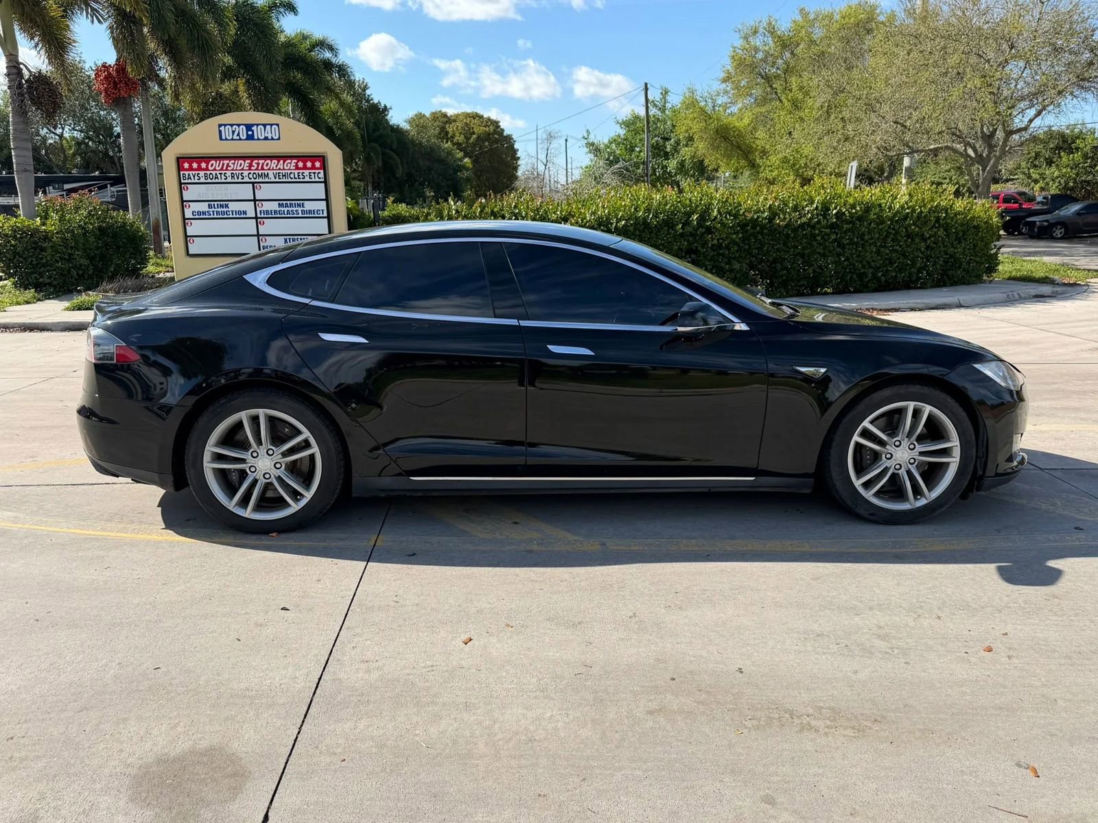 Used 2013 Tesla Model S Sedan 4D image 6