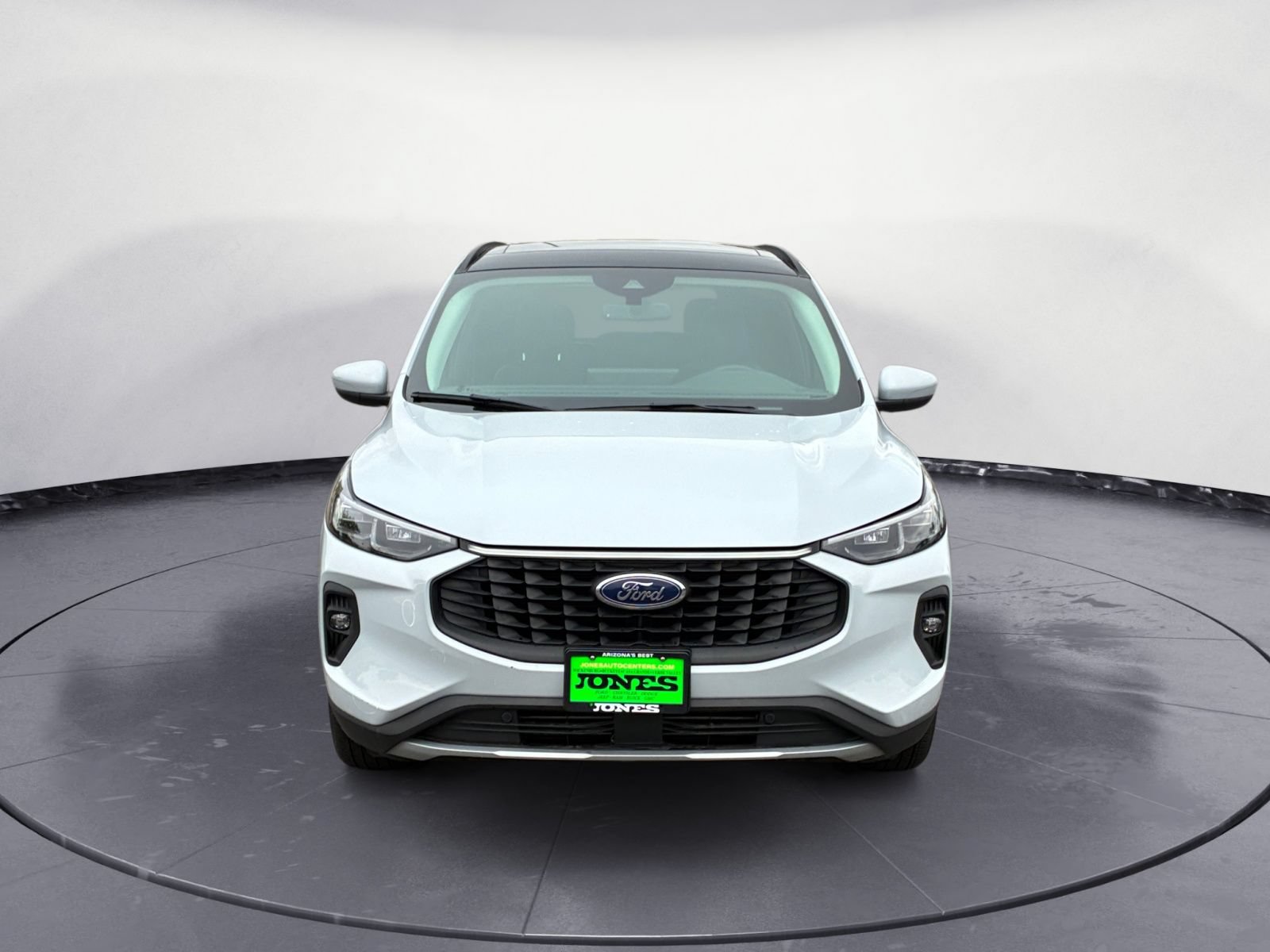 Used 2025 Ford Escape Platinum AWD/4WD image 2