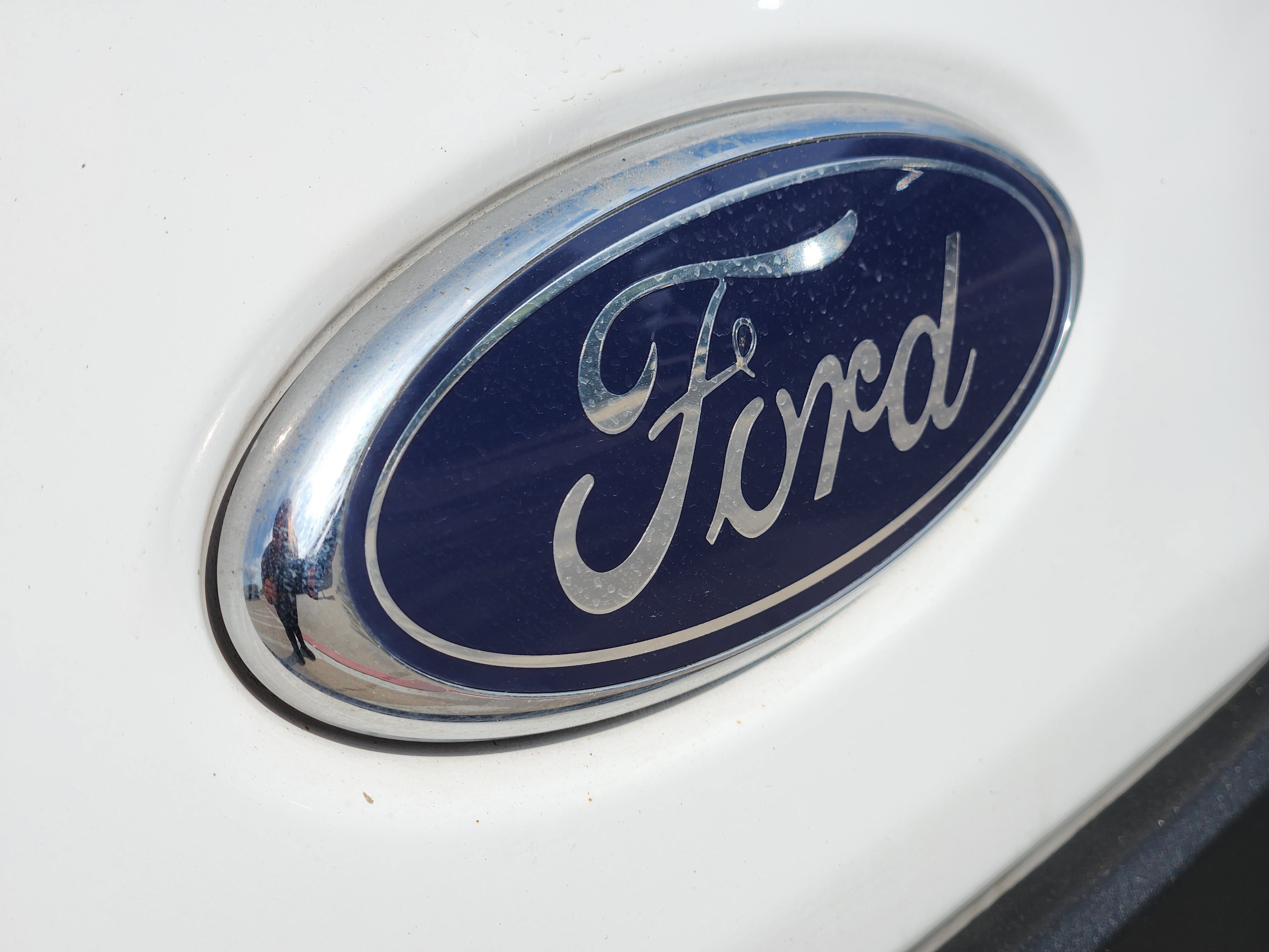 Used 2024 Ford Transit 350 XLT image 8