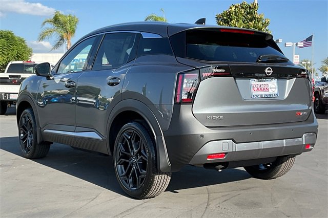 New 2026 Nissan Kicks SR w/ Cold Weather Package image 3