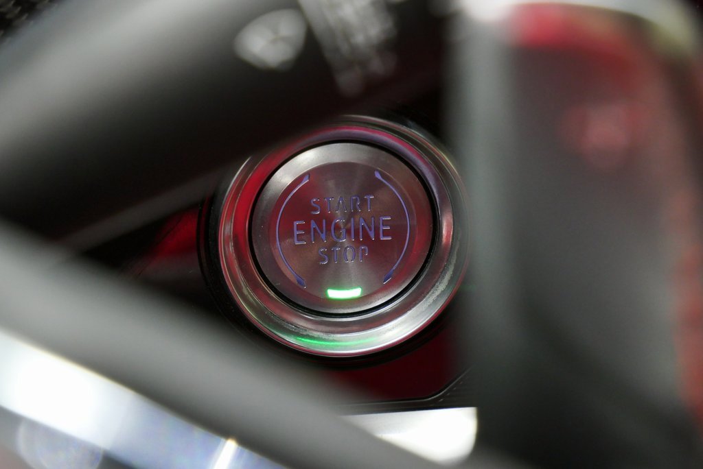 Used 2023 Chevrolet Corvette Stingray Premium Conv w/ Z51 Performance Package image 26