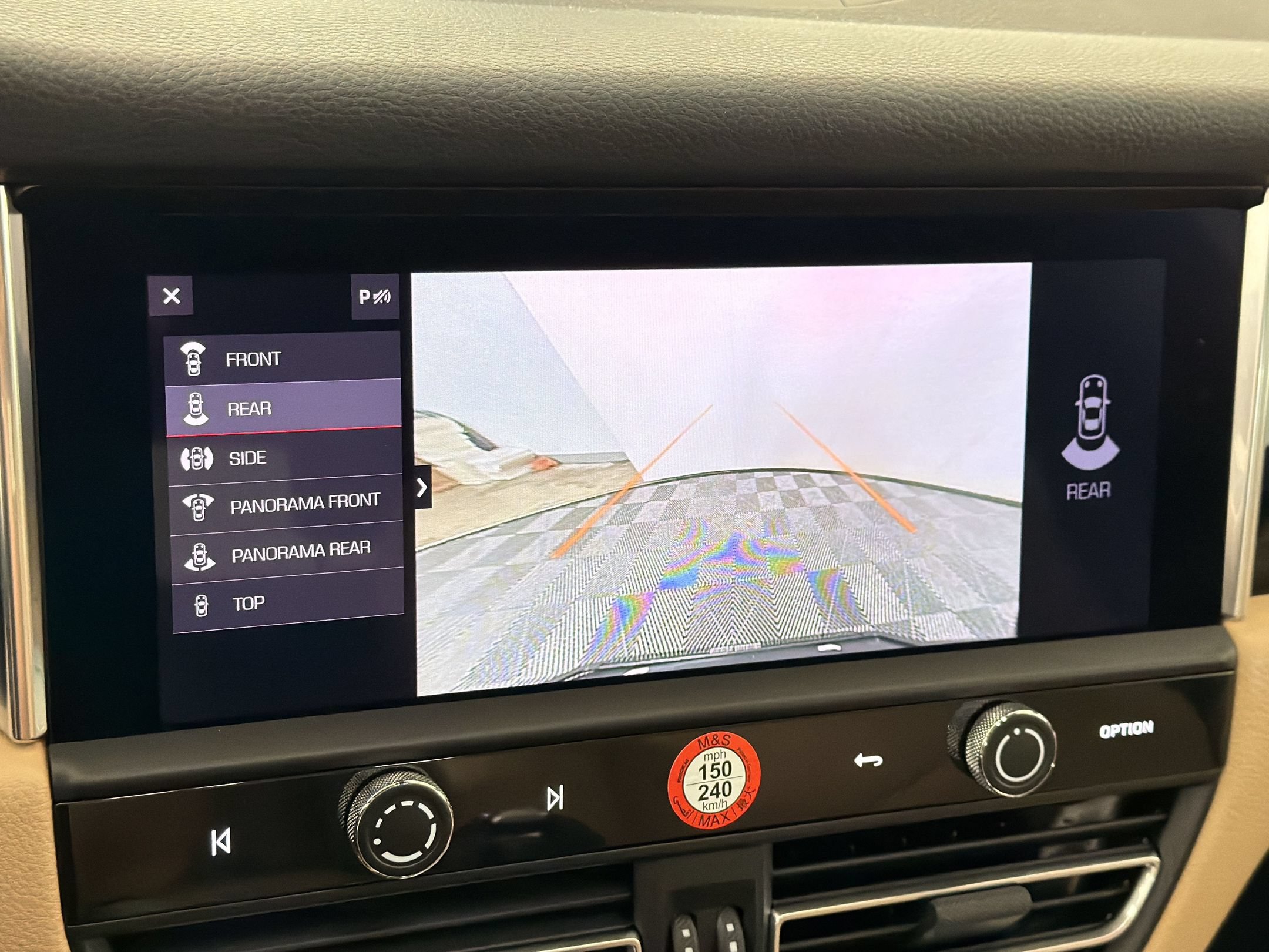 Certified 2025 Porsche Macan AWD/4WD image 28