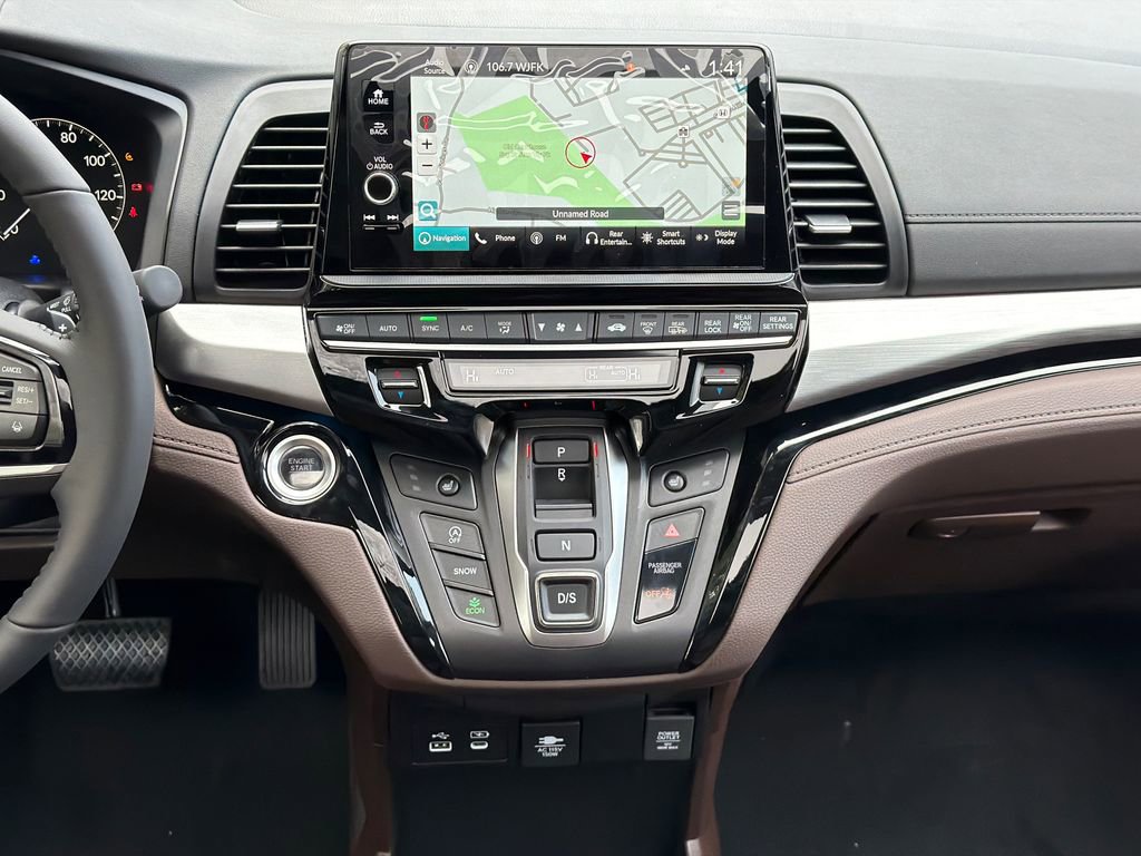 New 2026 Honda Odyssey Touring image 23