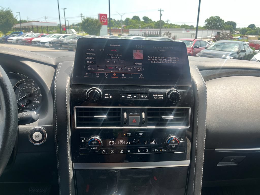 Used 2024 INFINITI QX80 Luxe AWD/4WD image 18