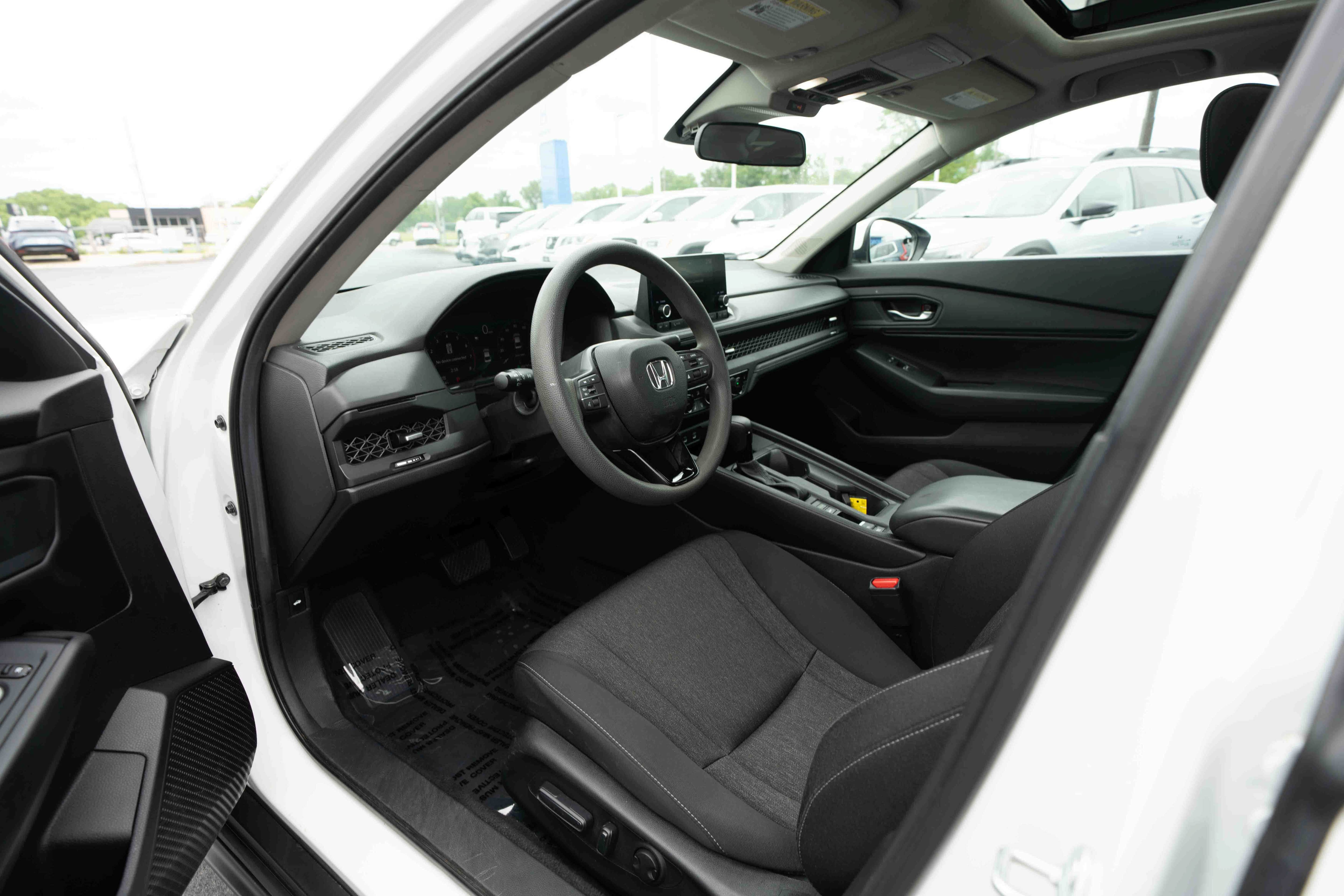 Used 2024 Honda Accord EX image 8
