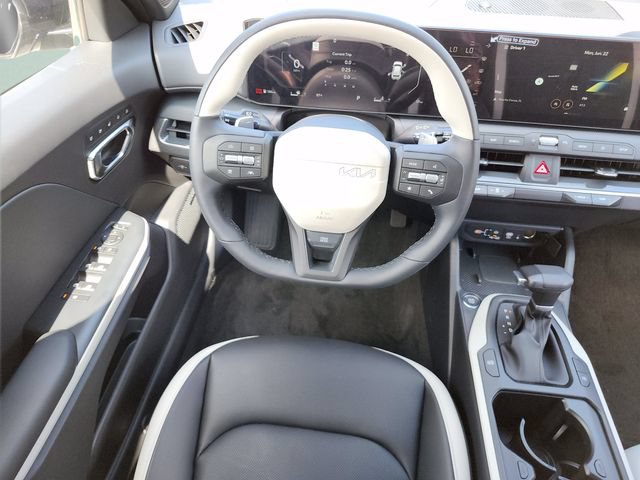 New 2026 Kia K4 GT-Line w/ GT-Line Premium Package FWD image 19