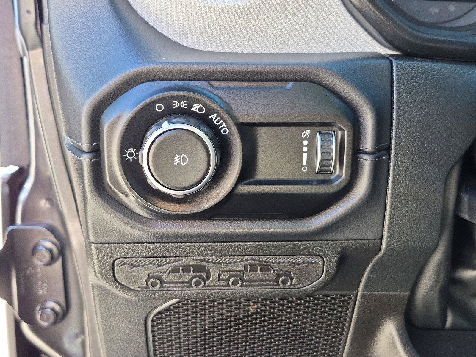 Certified 2026 Jeep Wrangler Unlimited Sahara AWD/4WD image 23
