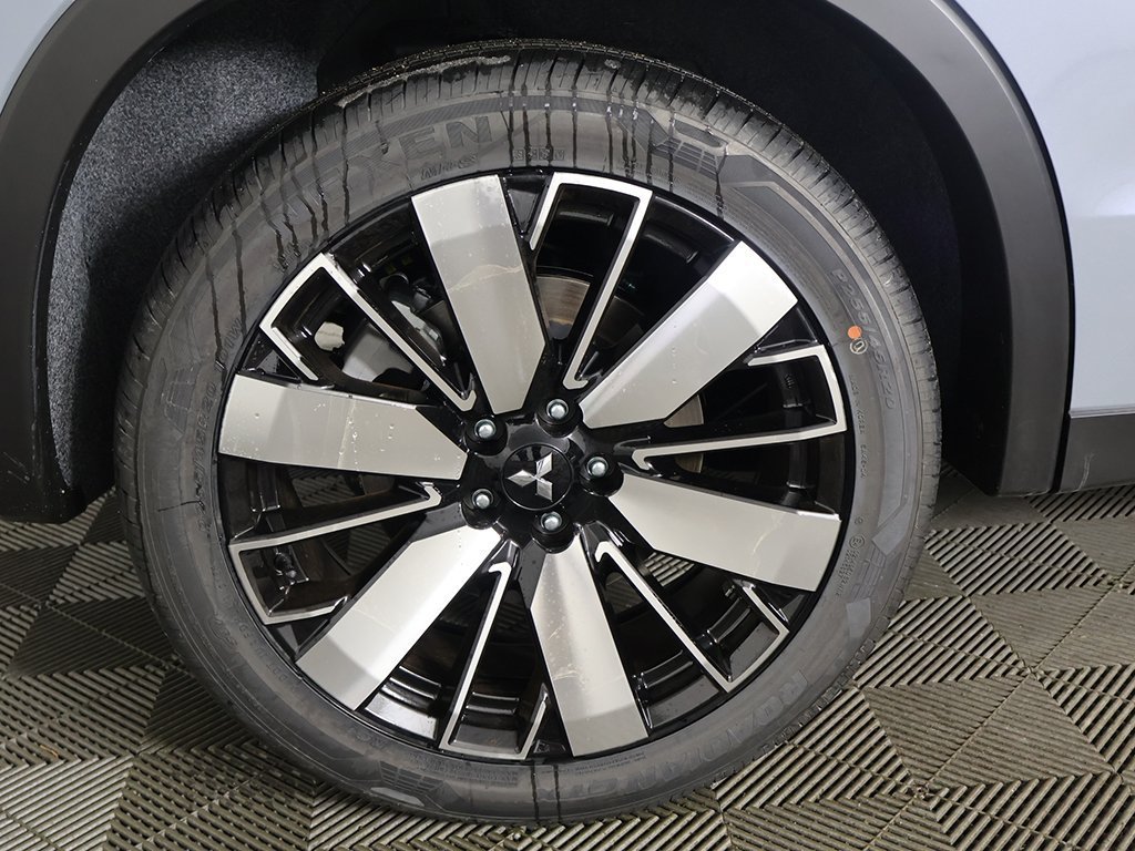 New 2026 Mitsubishi Outlander SE AWD/4WD image 24