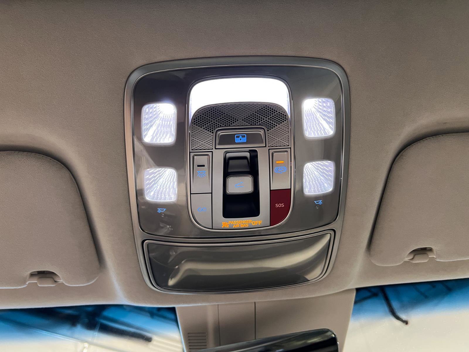 Used 2023 Genesis G90 3.5T image 22