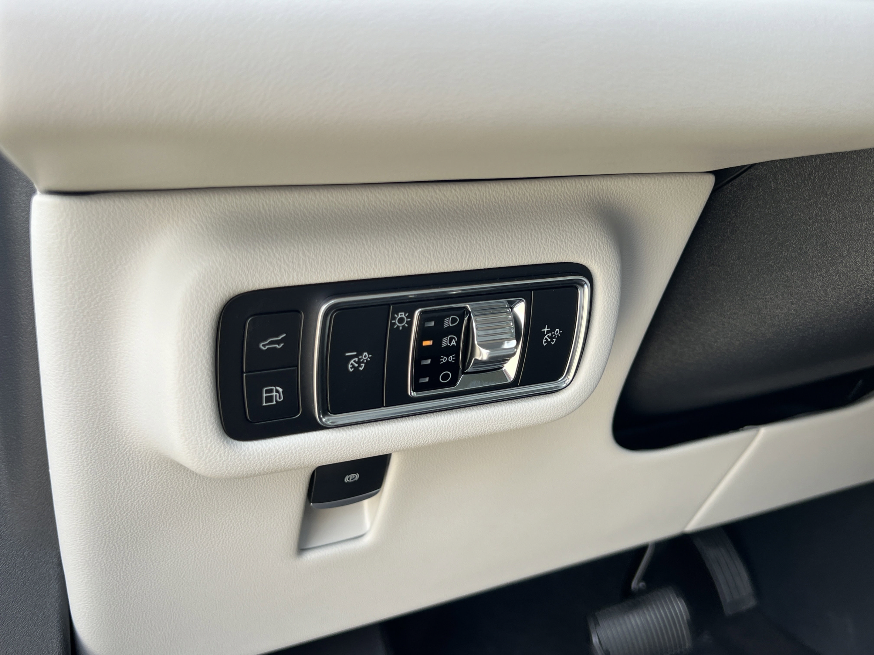 New 2026 Lincoln Nautilus Reserve AWD/4WD image 18