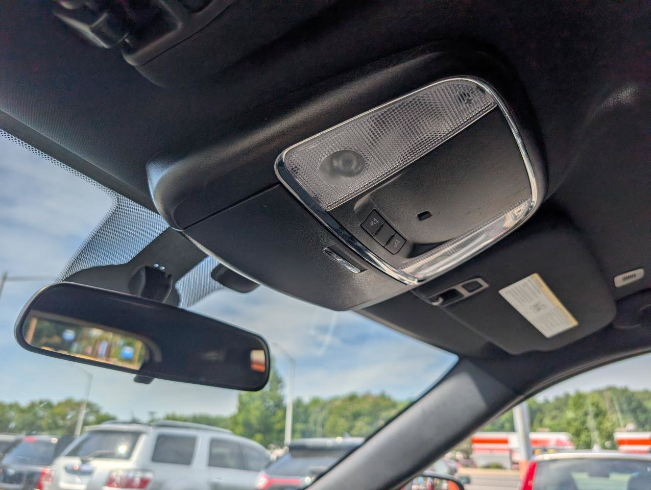 Used 2021 Jeep Grand Cherokee Laredo AWD/4WD image 33