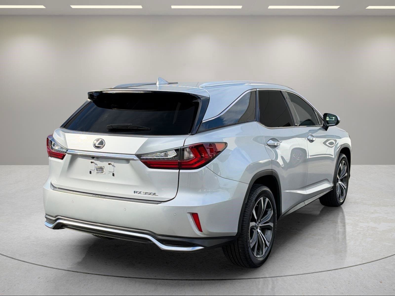Used 2019 Lexus RX 350L FWD image 7