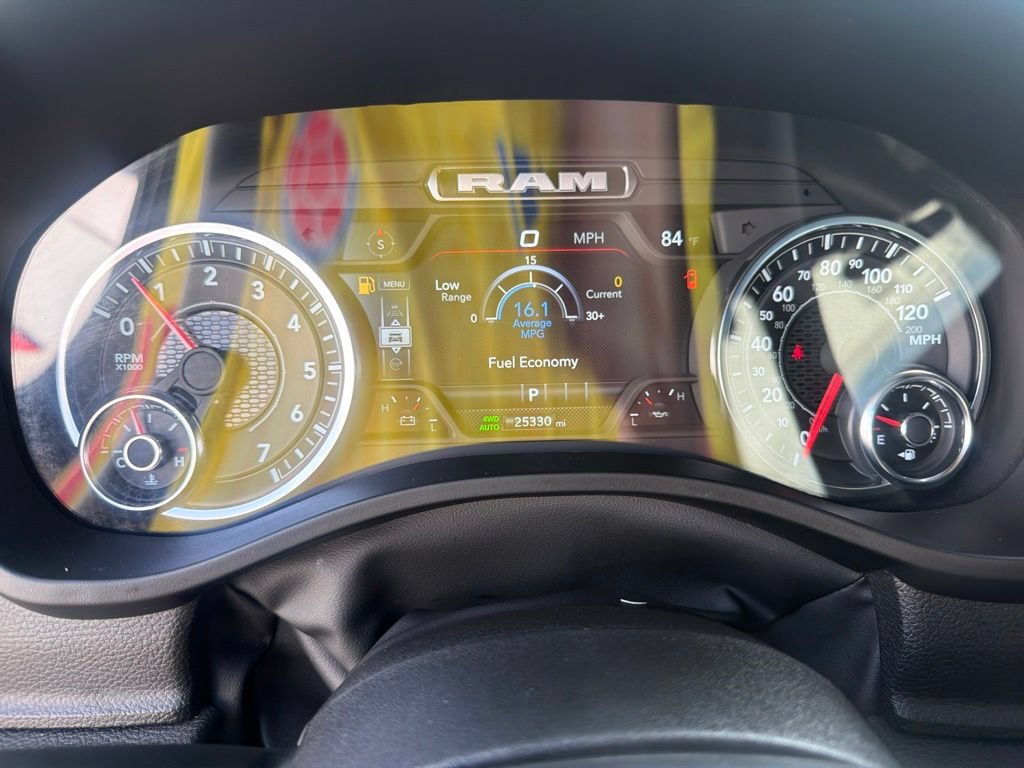 Used 2025 RAM 1500 Big Horn AWD/4WD image 32