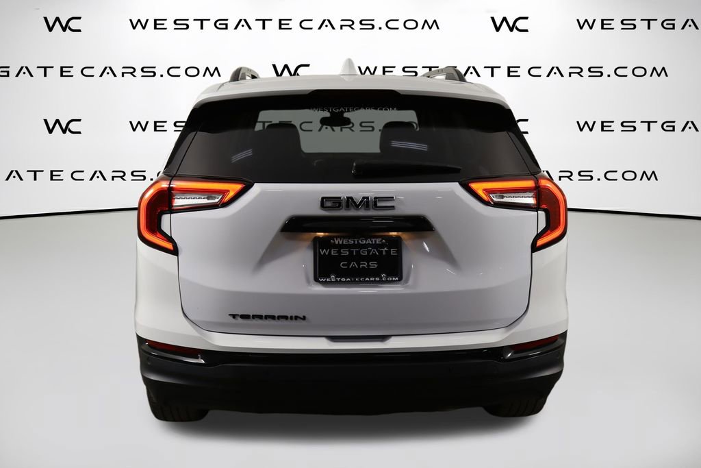 Used 2023 GMC Terrain SLT w/ Elevation Edition image 43