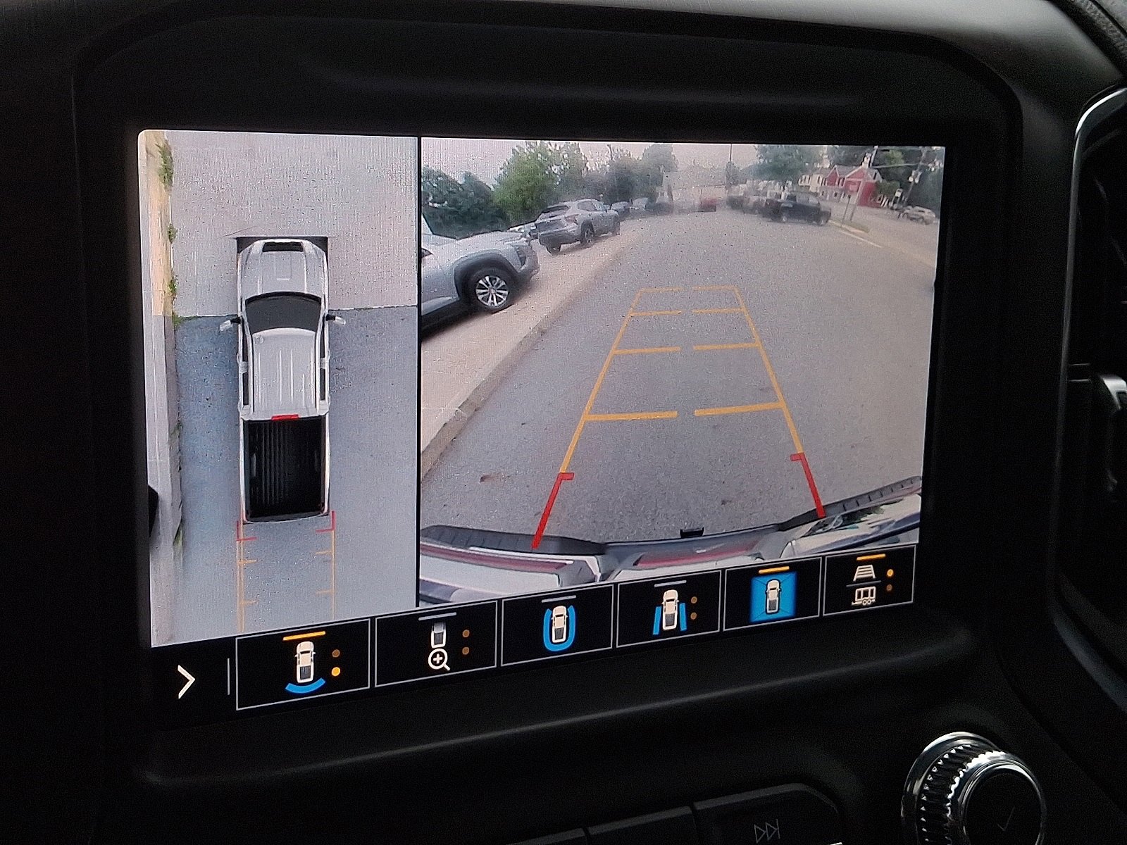 Used 2020 GMC Sierra 2500 AT4 w/ AT4 Premium Package image 20