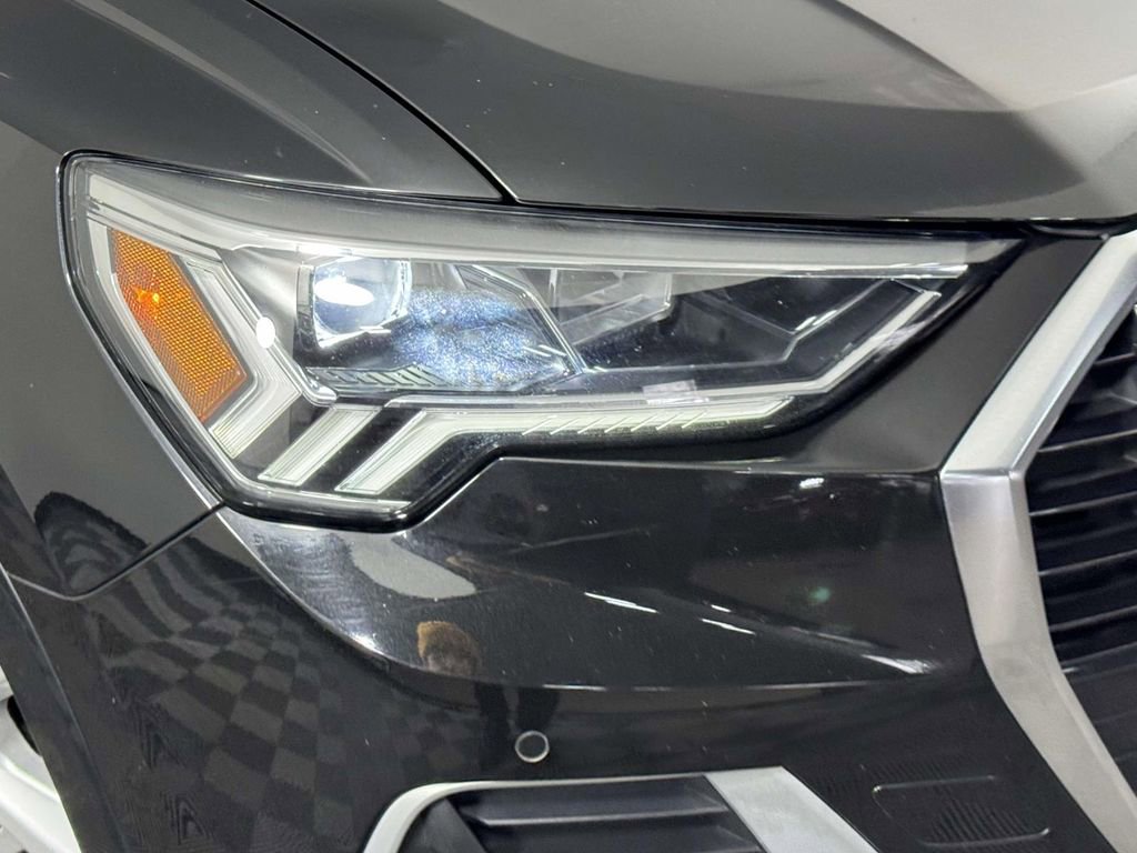 Used 2020 Audi Q3 2.0T Premium Plus w/ Premium Plus Package image 15