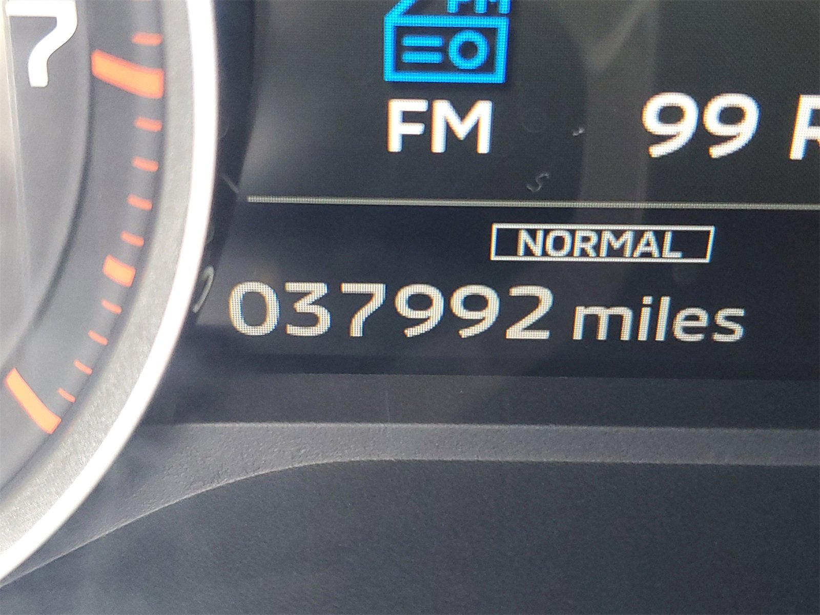 Used 2024 Mitsubishi Outlander SE image 14