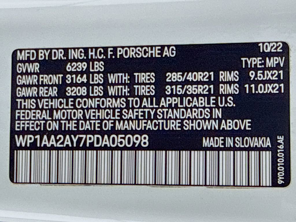 Certified 2023 Porsche Cayenne Platinum Edition AWD/4WD image 38