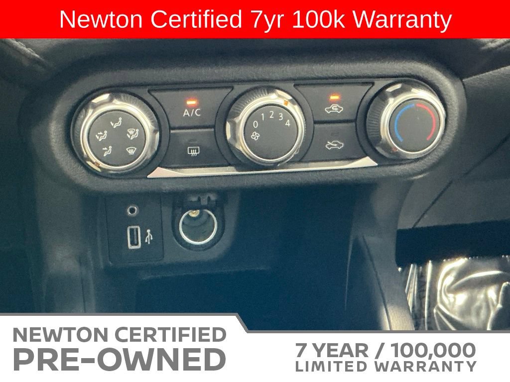Used 2025 Nissan Versa S w/ Trunk Package FWD image 23