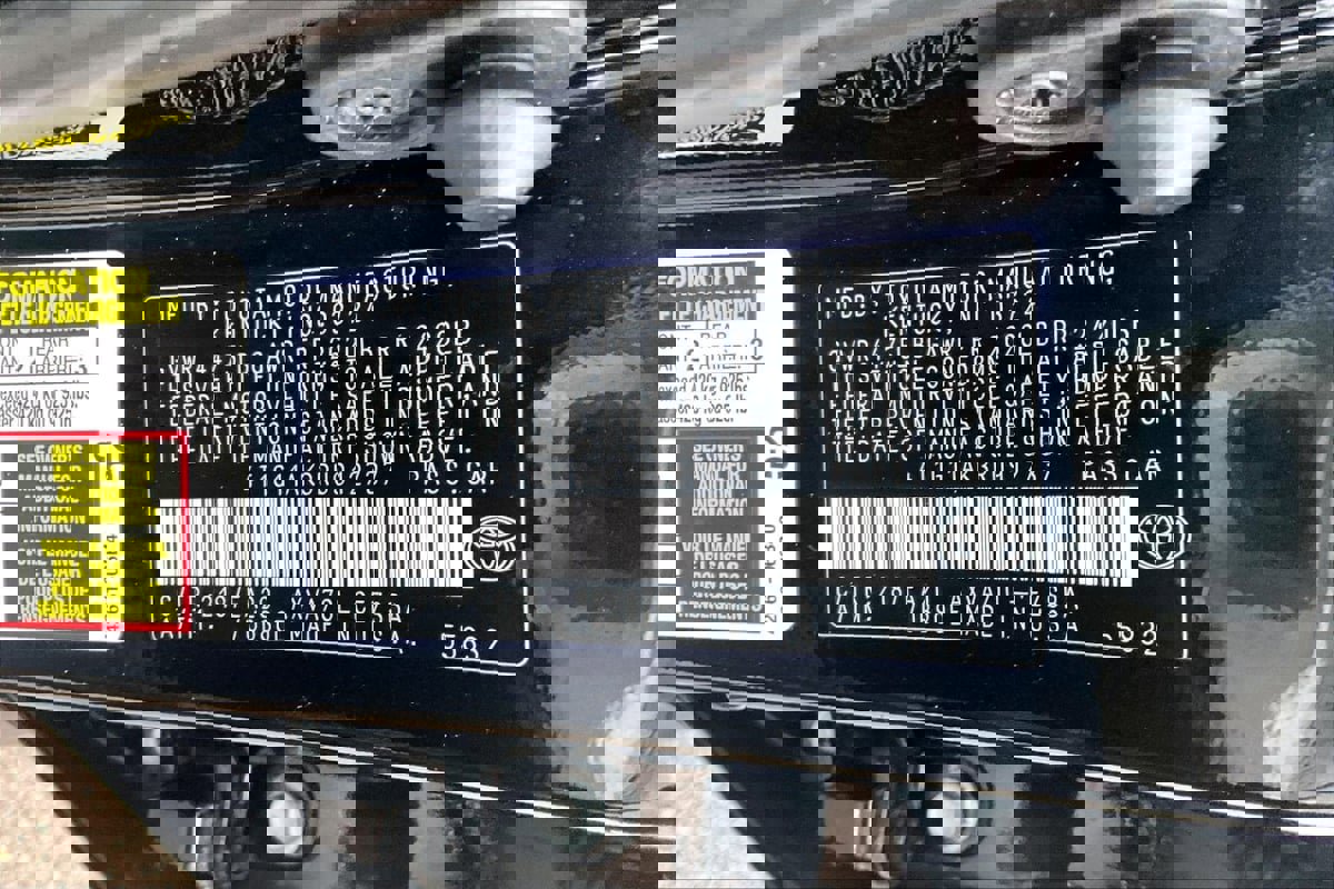 Used 2024 Toyota Camry SE image 29