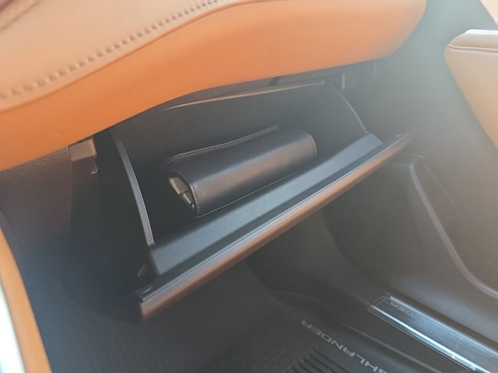 Used 2020 Toyota Highlander Platinum image 35