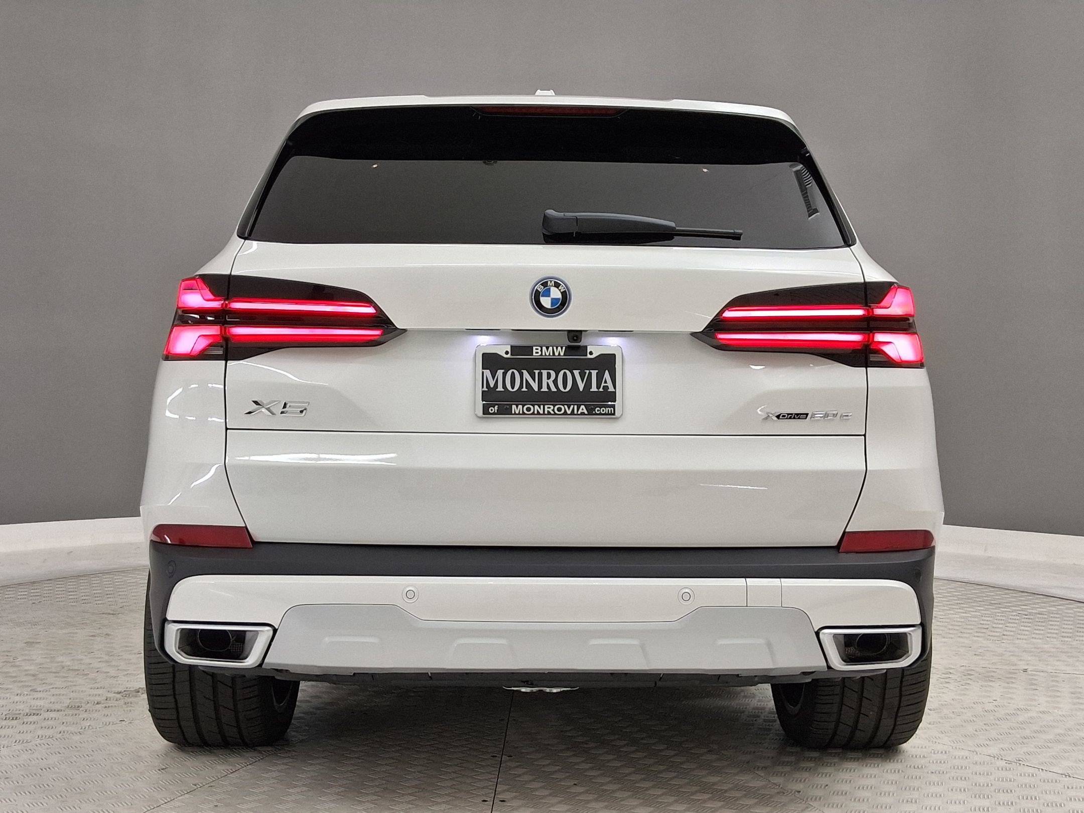 New 2026 BMW X5 xDrive50e AWD/4WD image 8