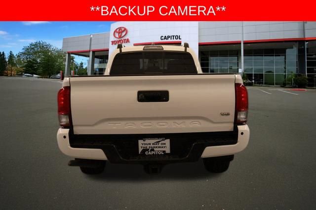 Used 2016 Toyota Tacoma TRD Off-Road w/ Premium & Technology Package AWD/4WD image 6