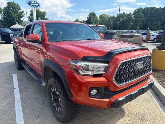Used 2018 Toyota Tacoma TRD Off-Road w/ Technology Package AWD/4WD image 3