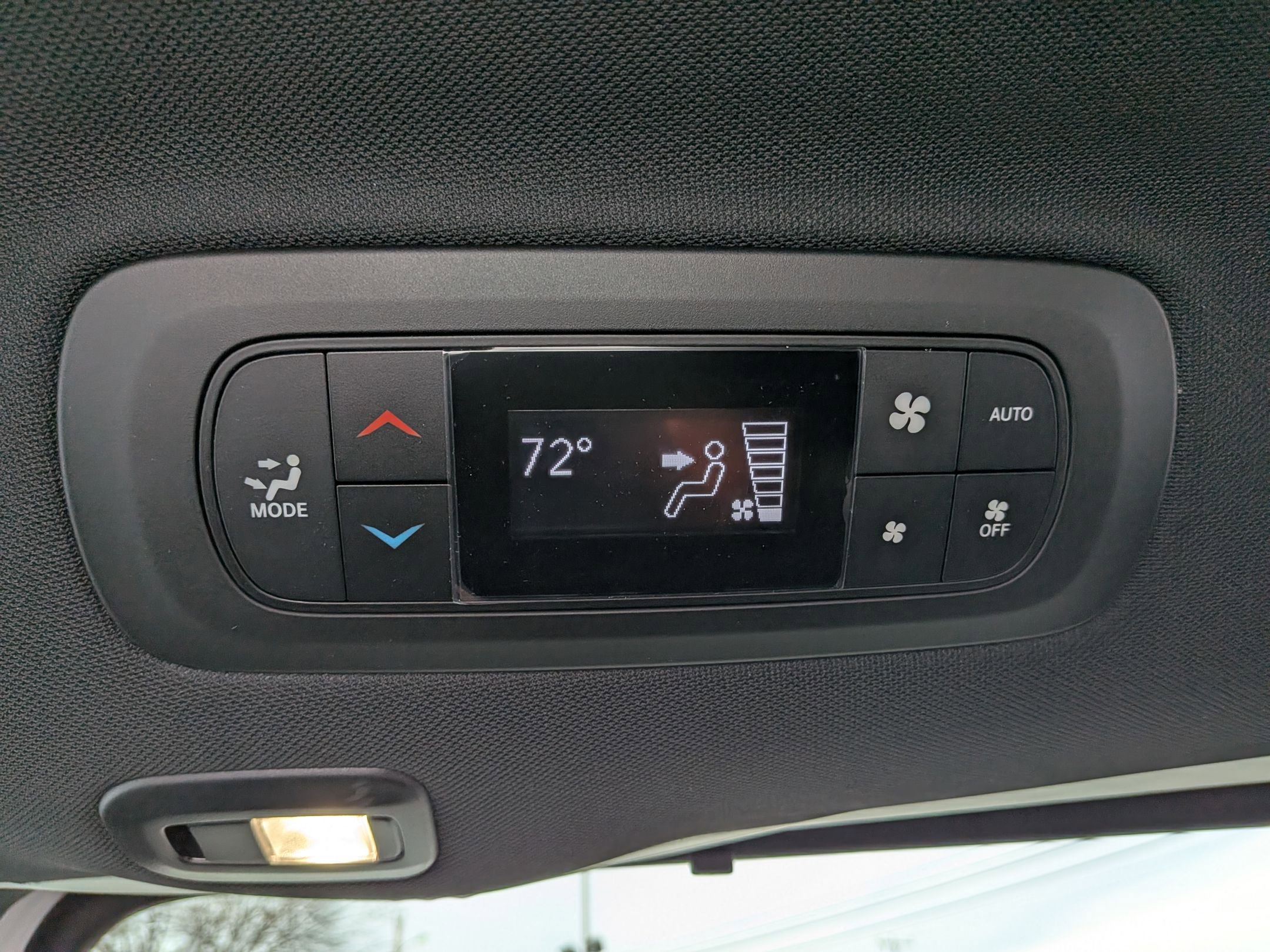 New 2026 Chrysler Pacifica Limited w/ Uconnect Theater Family Group image 30